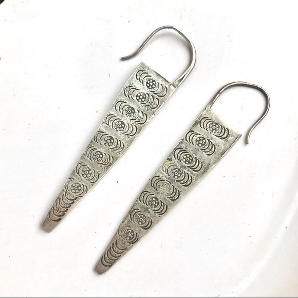 Handcrafted cut metal artisan stamped earrings boho gypsy style - Picture 3 of 5